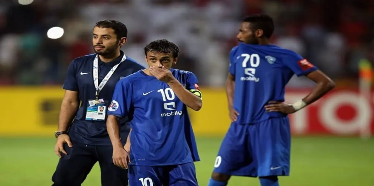 بالصور.. هاشتاج ساخر "يجلد" الهلال السعودي