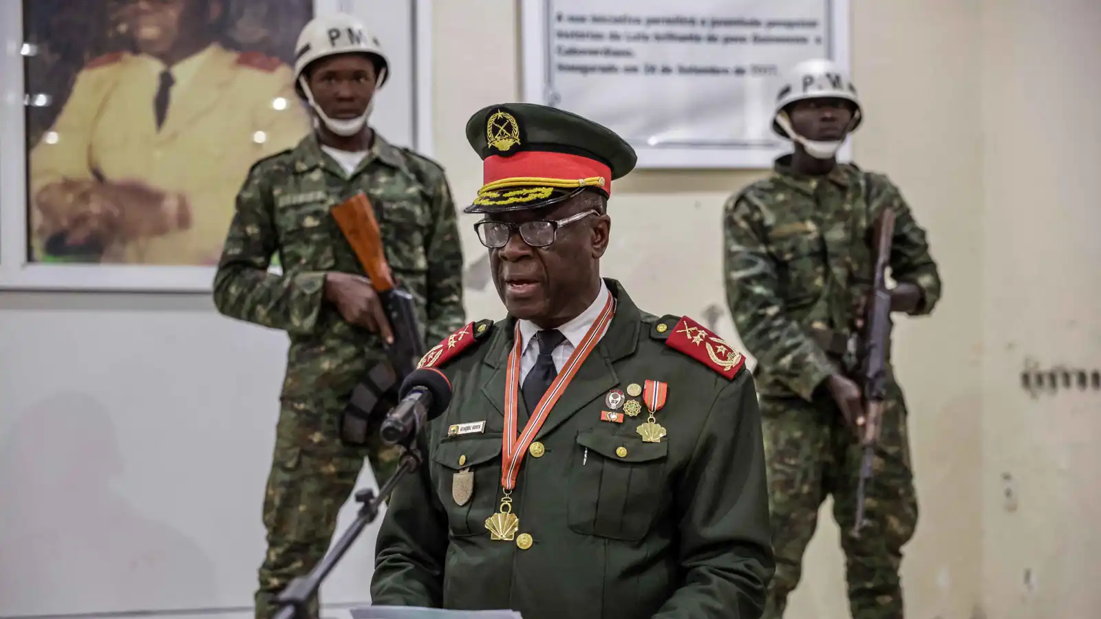 مقرب من إمبالو.. من هو الجنرال "هورتا نتام" قائد انقلاب غينيا بيساو؟