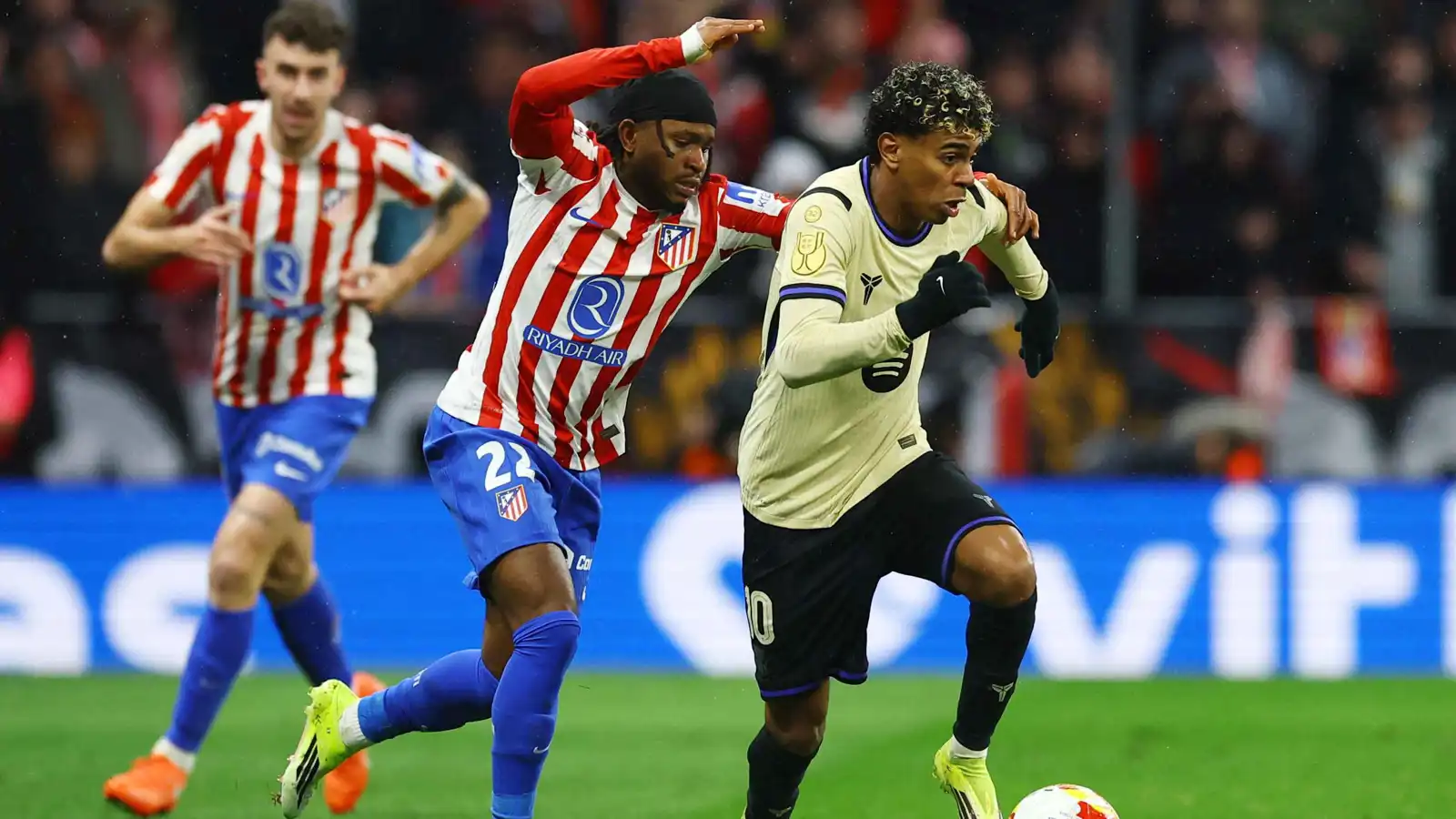 على غرار يامال قدم لاعبو برشلونة أداء هزيلا