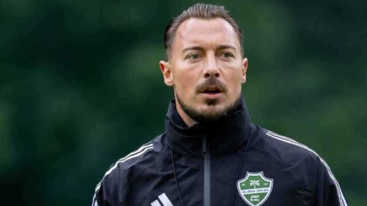 يايسلة يتخذ أعظم قراراته في الأهلي السعودي