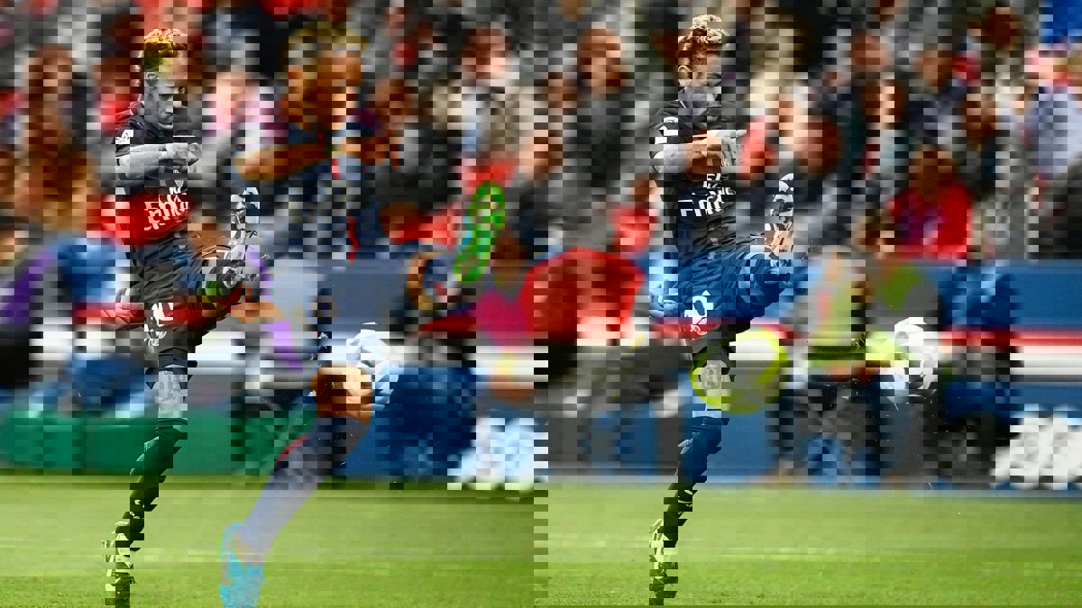 صحيفة: ماريا بارتوميو وعد ليونيل ميسي بعودة نيمار