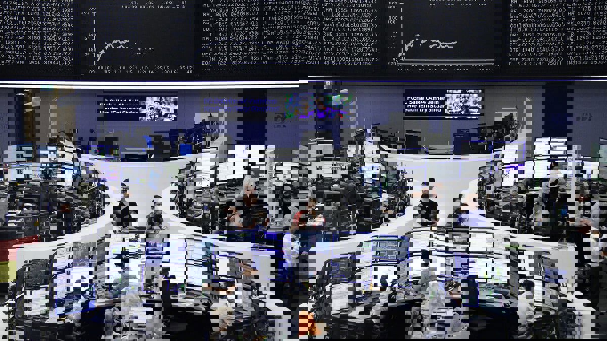 الأسهم الأوروبية على استقرار ومكاسب قطاع الخدمات المالية تمحو أثر انخفاض قطاع الطاقة