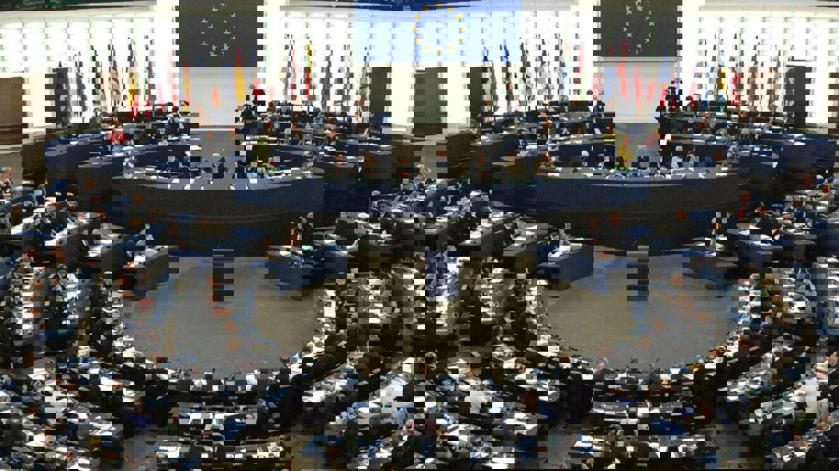 رداً على استئناف تخصيب اليورانيوم .. أوروبا تهدد إيران بإعادة العقوبات الدولية