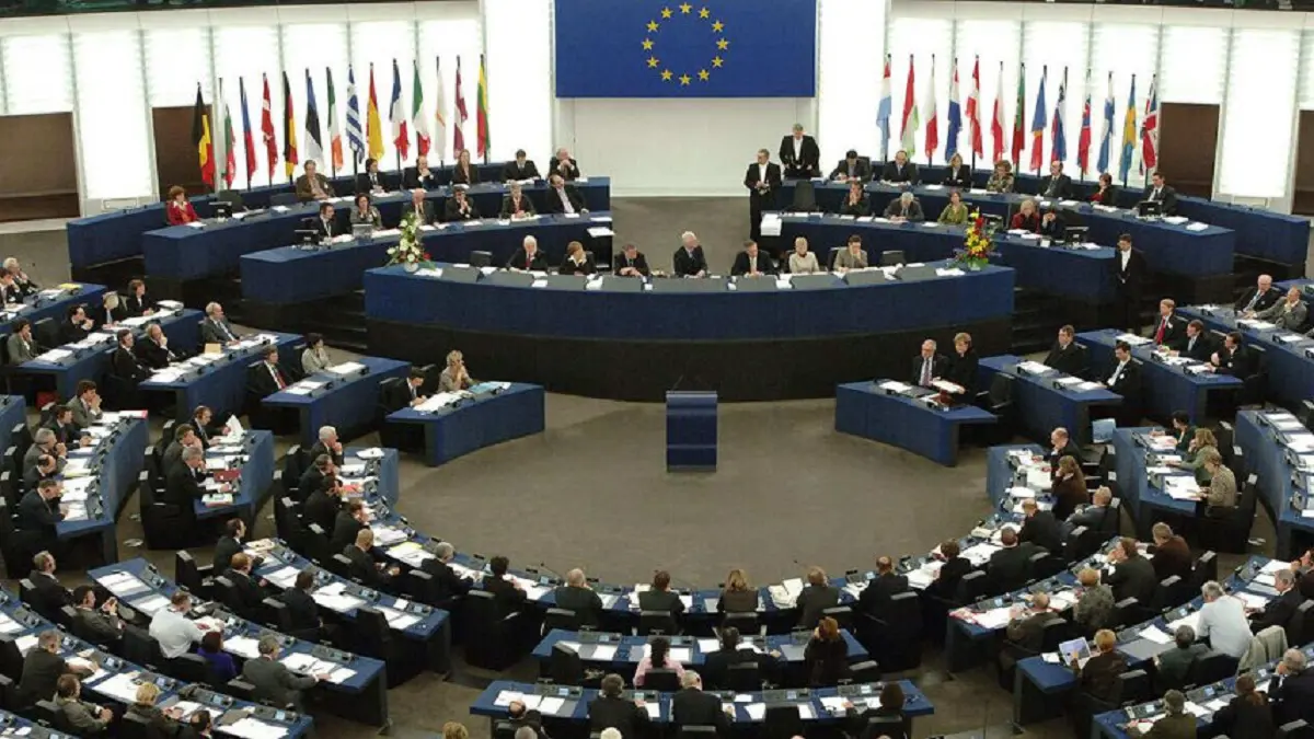 رداً على استئناف تخصيب اليورانيوم .. أوروبا تهدد إيران بإعادة العقوبات الدولية