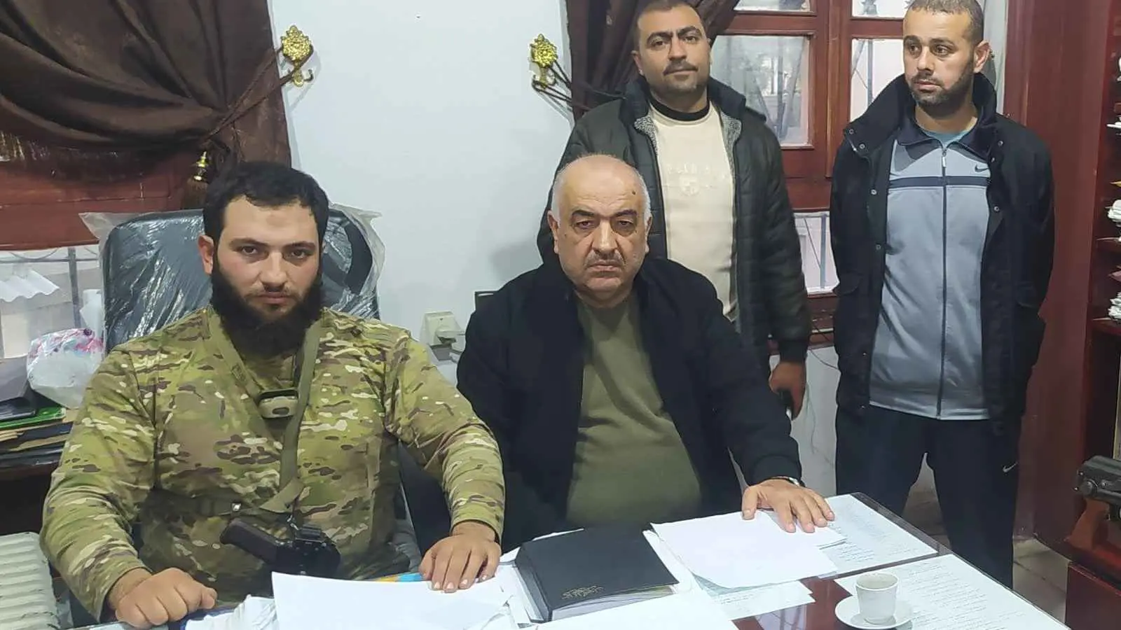 سوريا.. المعارضة المسلحة تسيطر على جبلة قرب قاعدة "حميميم" الروسية