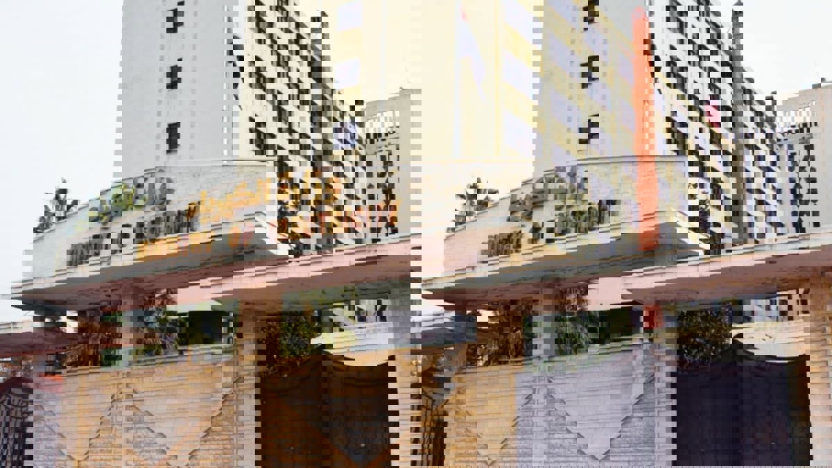 في ارتفاع مستمر.. أسعار الكهرباء والاتصالات تكوي جيوب السوريين