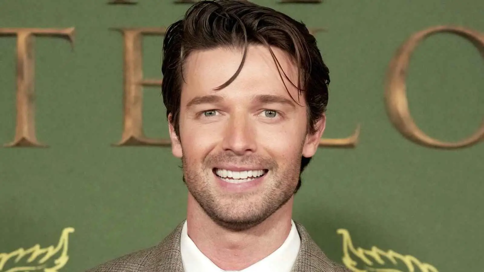 "باتريك شوارزنيجر".. نجم يحمل إرث والده وأسرار آل كينيدي