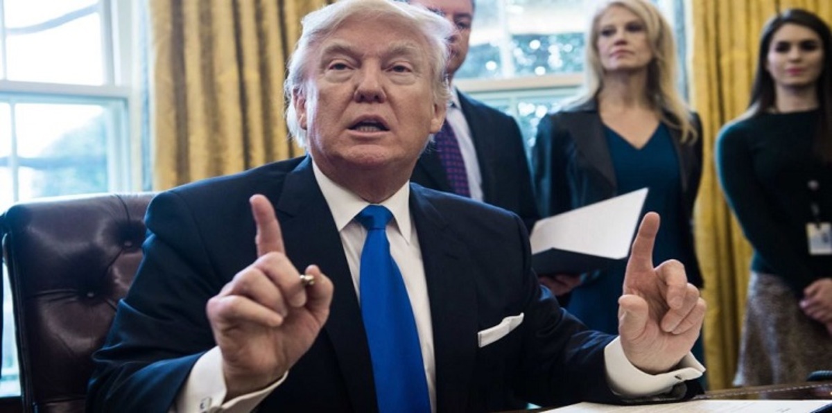 ترامب يوقّع أمرًا ببدء بناء سور على الحدود مع المكسيك