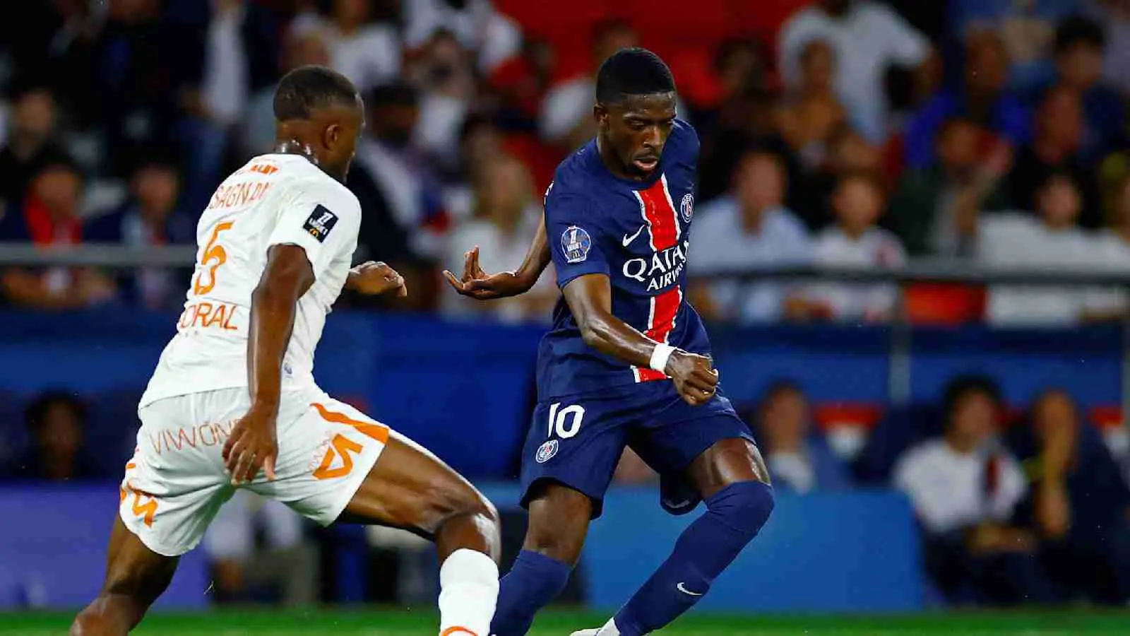 ديمبيلي وأغويرو يهددان برشلونة