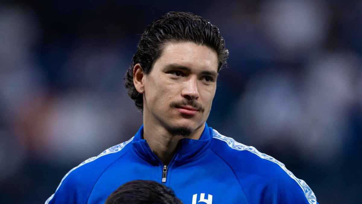 يجب إبعاده.. أسطورة الاتحاد السعودي يصدم داروين نونيز (فيديو)