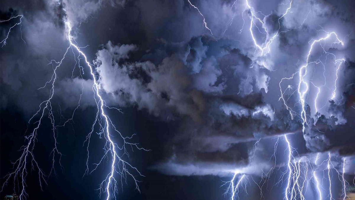 تقنية جديدة تحد من الحرائق بالتحكم في البرق