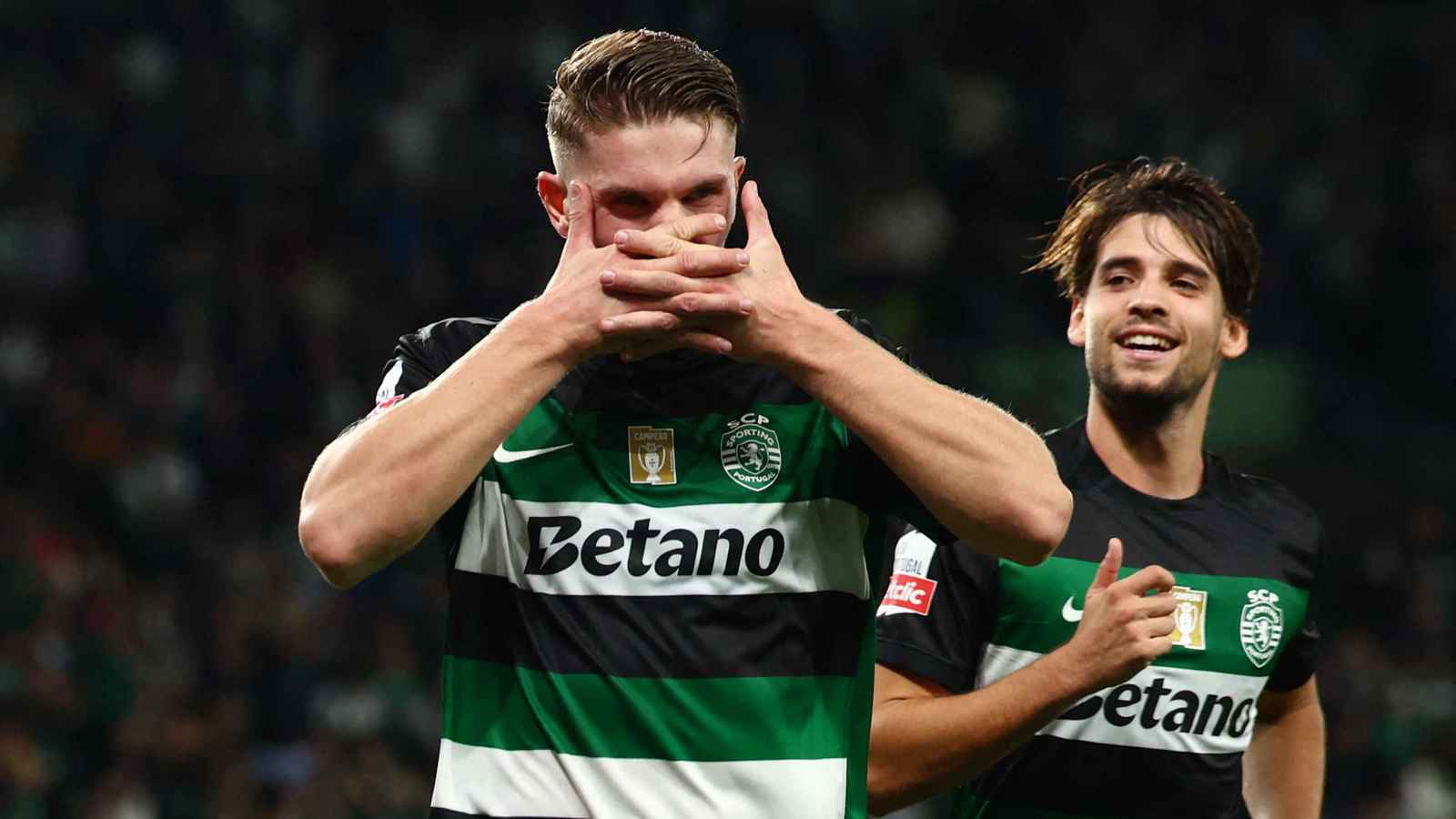 الشرير الخارق.. لماذا يخفي غيوكيرس وجهه بعد تمزيق شباك الخصوم؟