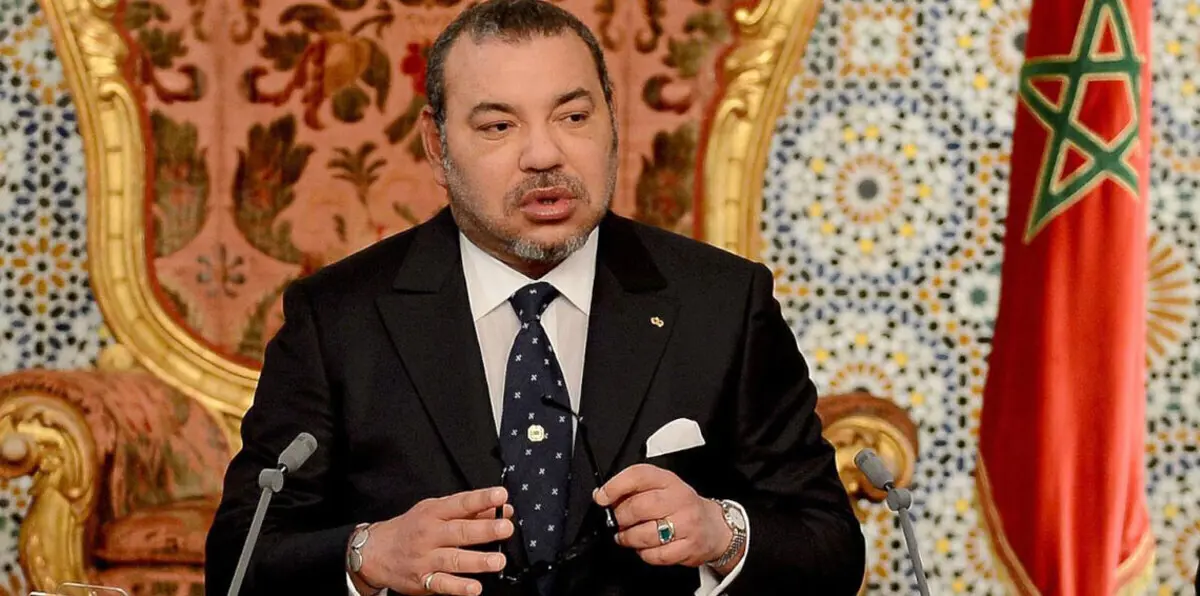 محمد السادس ينهي الجدل ويسمح للمرأة المغربية بممارسة مهنة "عدل"