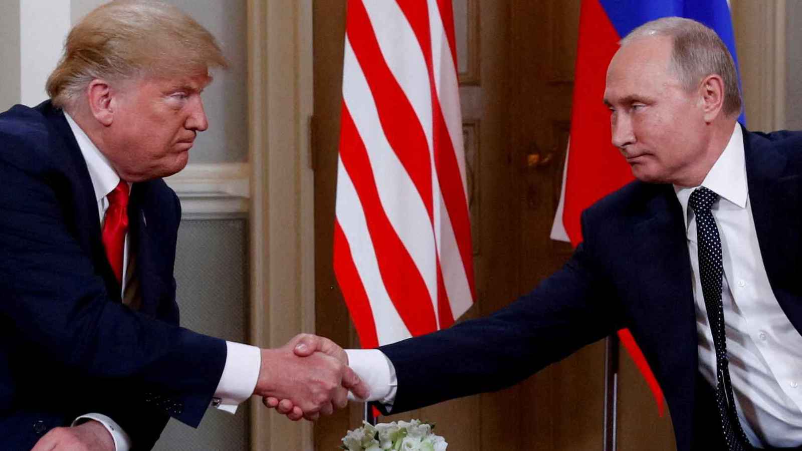 مسؤول روسي: تنازلات ترامب لبوتين قبل المفاوضات "أدهشت" الكرملين