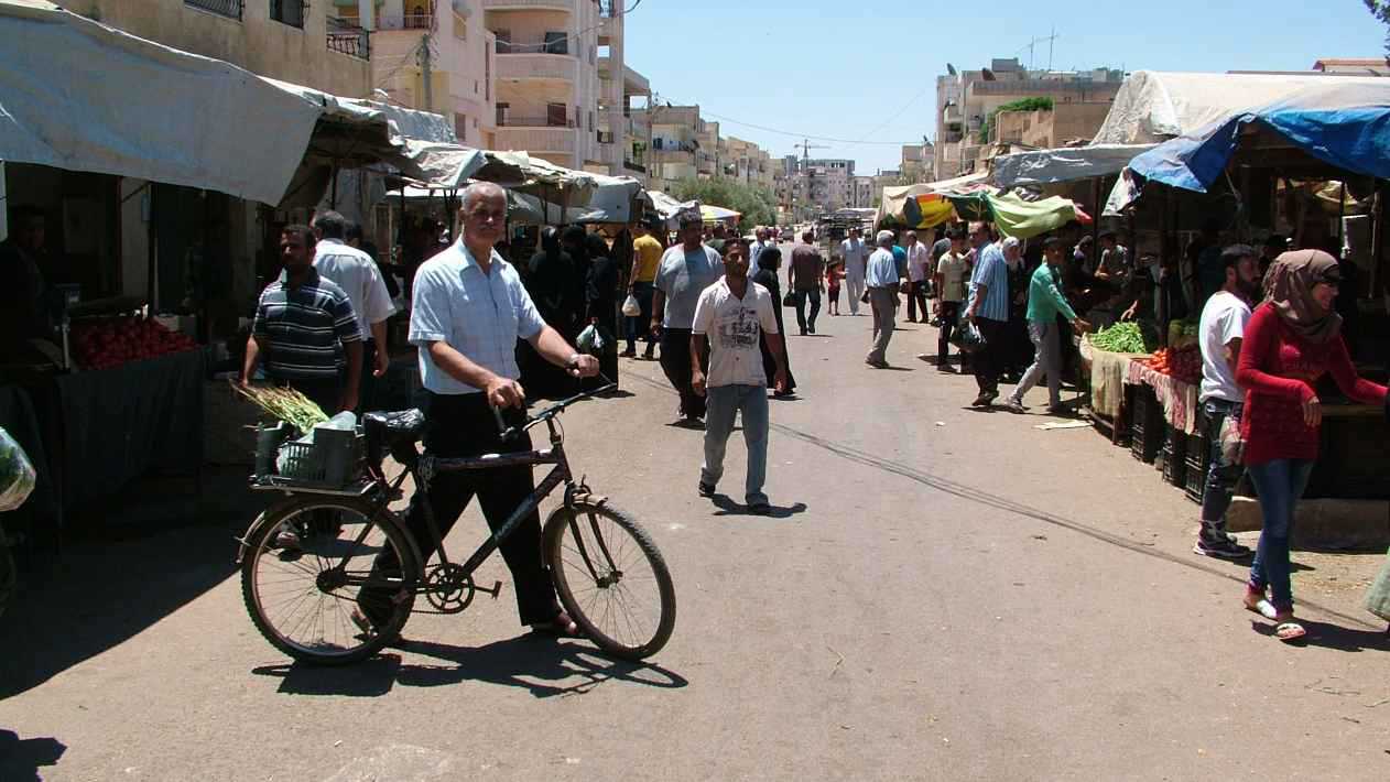 تجار درعا يعلنون مقاطعة نظرائهم في السويداء