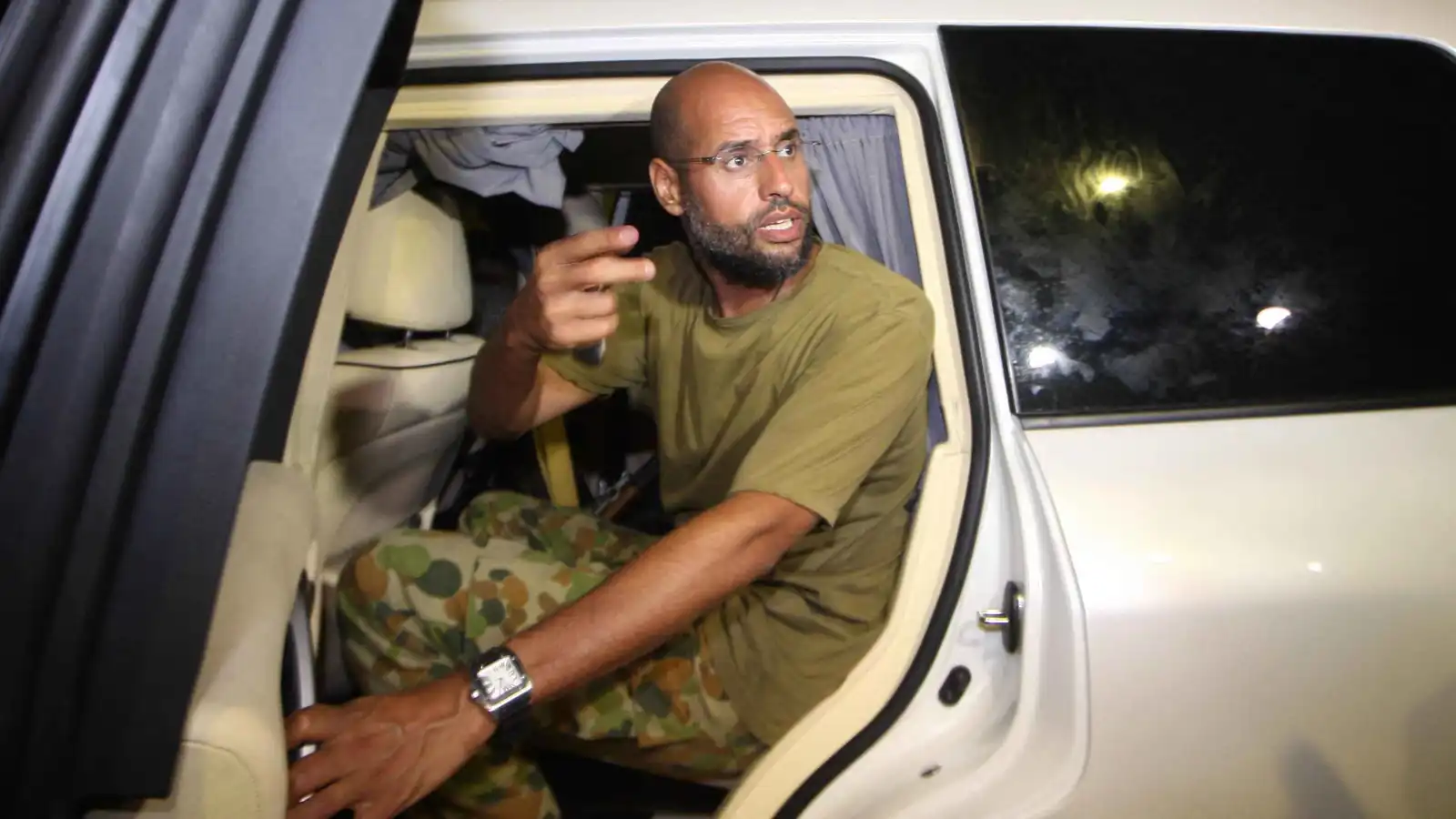 استنفار في بني وليد.. أنصار القذافي يتأهبون لتشييع سيف الإسلام