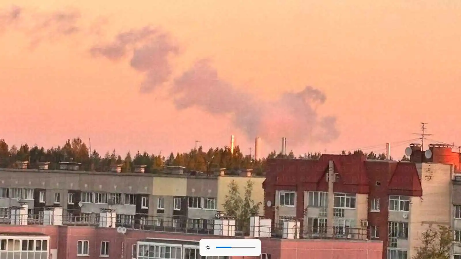 أوكرانيا تشن هجوماً عنيفاً على ميناء بريمورسك النفطي الروسي (فيديو وصور)