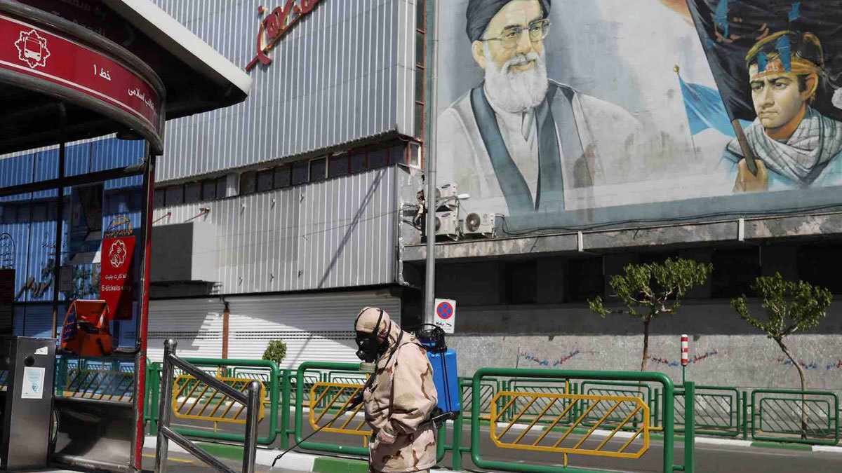 إيران تخفض مخصصات وكلائها في العراق بسبب فيروس كورونا والعقوبات الأمريكية