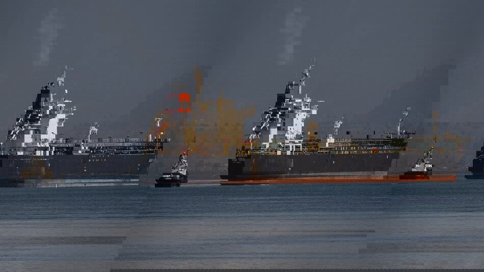 سفير إيران لدى اليونان: سنعيد شحنة النفط المحتجزة