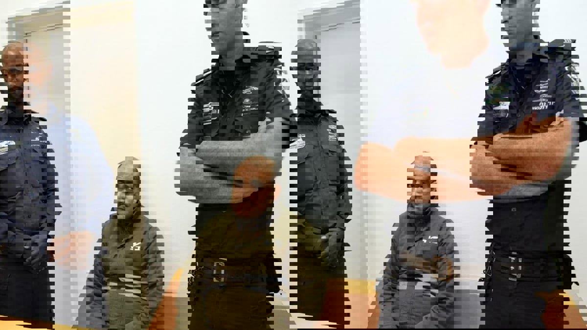 بعد 6 أعوام على احتجازه.. محكمة إسرائيلية تدين موظف إغاثة فلسطينيا بدعم حماس