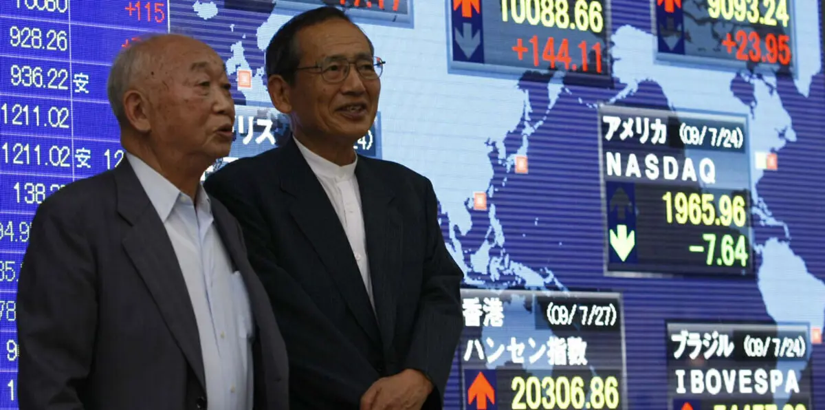 نيكي الياباني يغلق مرتفعًا مع صعود سوفت بنك