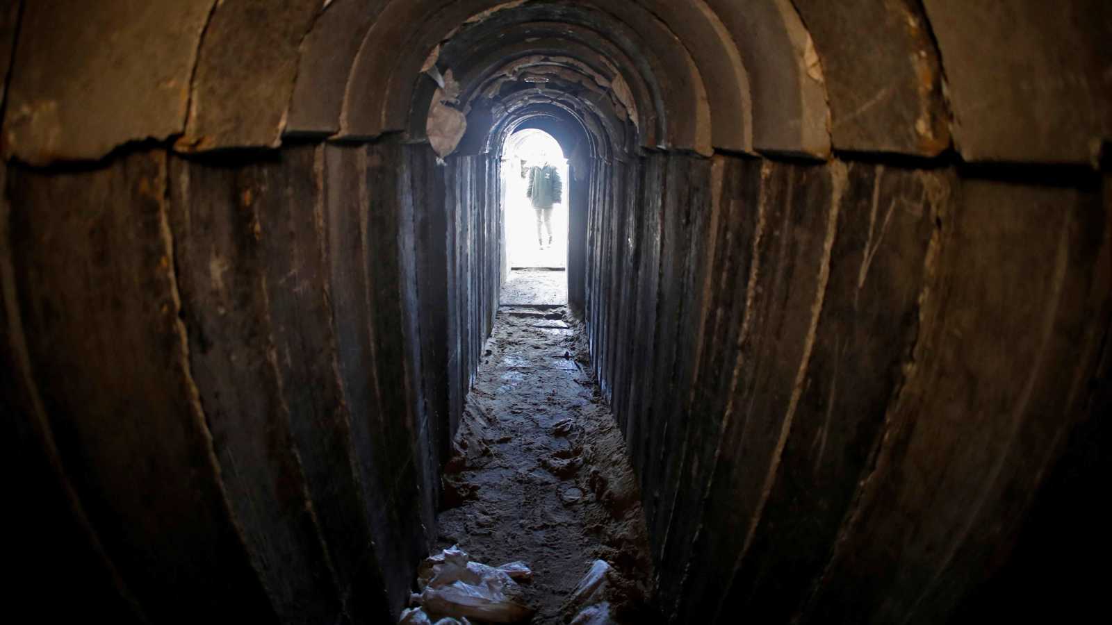 بعد نفاد الماء والغذاء.. ما مصير محتجزي حماس في أنفاق رفح؟