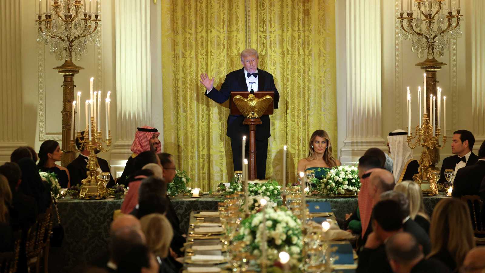 مأدبة في البيت الأبيض تجمع ترامب ومحمد بن سلمان وإيلون ماسك (فيديو)