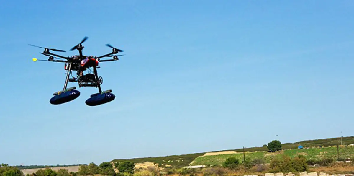 طائرات بدون طيار تُسقط "أناجيل إلكترونية" على مناطق سيطرة داعش بالعراق