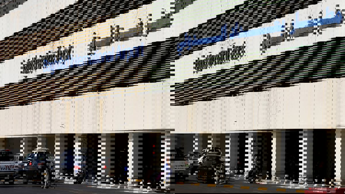 هجوم صاروخي يستهدف مطار بغداد وإصابة طائرة مدنية بأضرار طفيفة