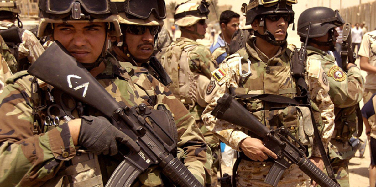 مقتل 10 جنود عراقيين في هجوم لداعش على مقر عسكري بالأنبار