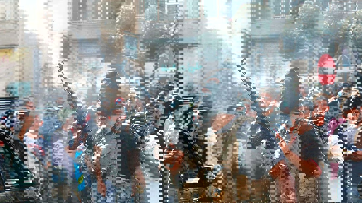 جنرالات الحرب.. أرستقراطية عسكرية أهلية