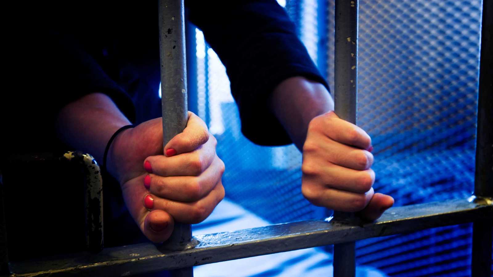 بسبب فيديوهات منافية للآداب.. القبض على البلوغر المصرية أصالة