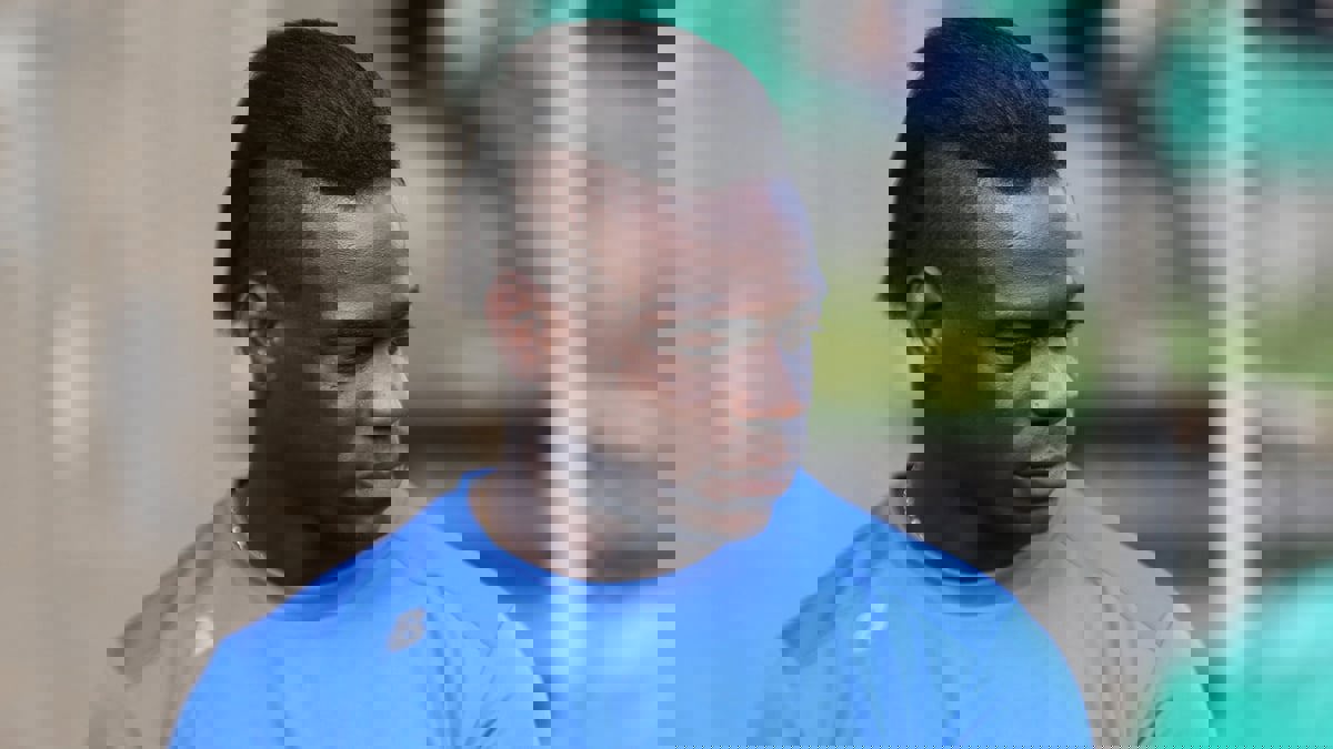 بالوتيلي: رحيلي عن مانشستر سيتي كان أكبر خطأ في مسيرتي