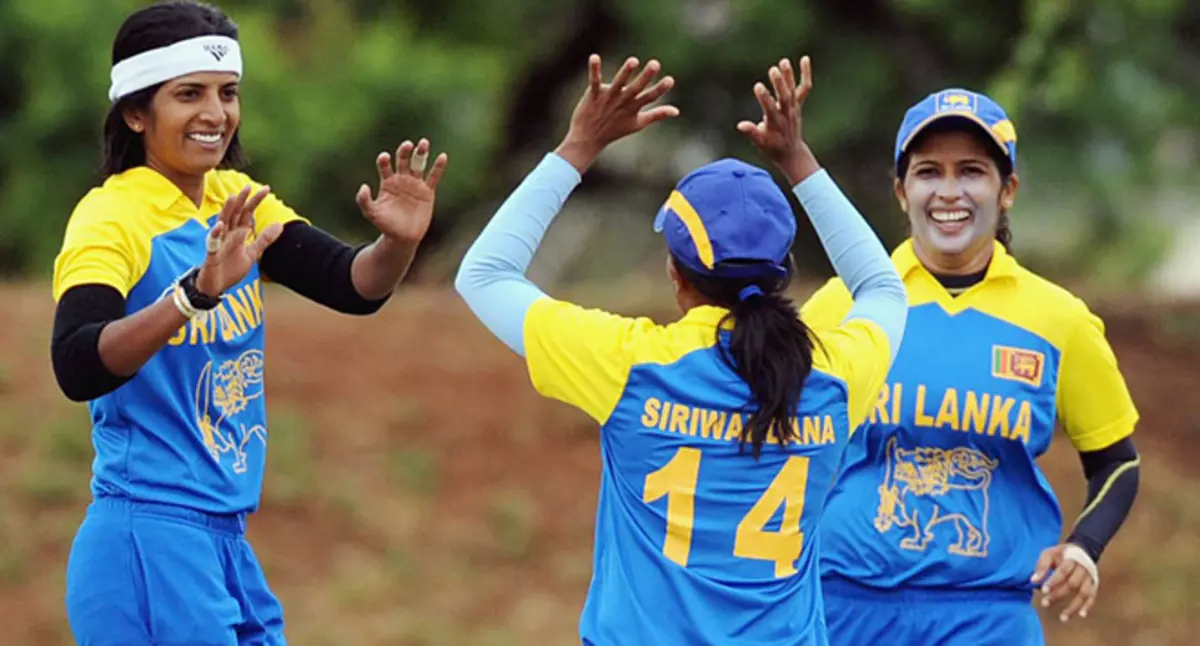الجنس مقابل اللعب في فريق الكريكت النسائي السريلانكي
