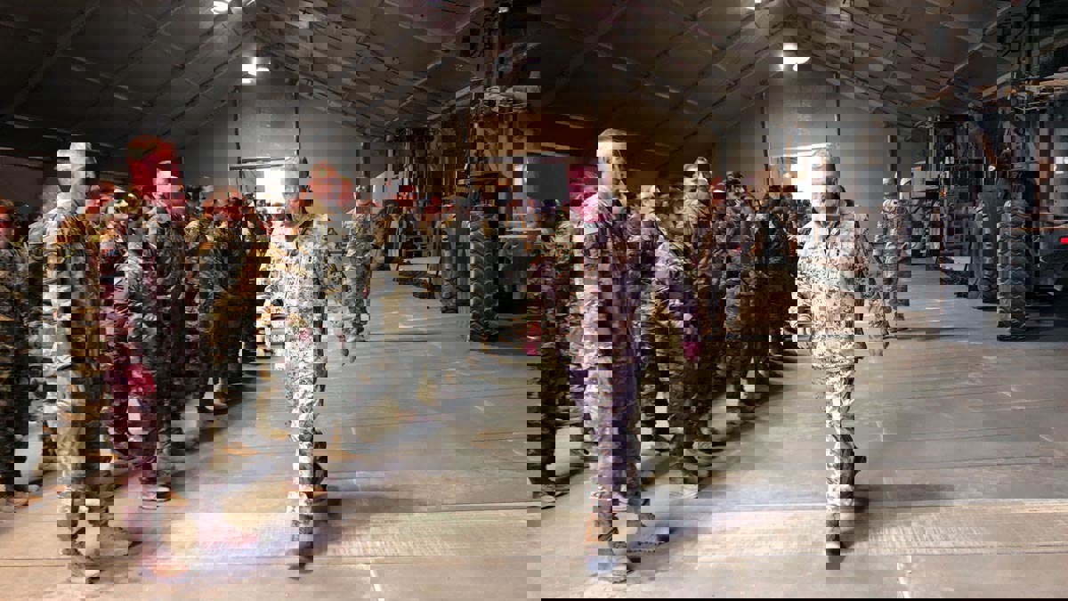 أمريكا تطلب من قواتها بالسعودية تجنب المواقع المزدحمة مع انتشار كورونا في دول مجاورة