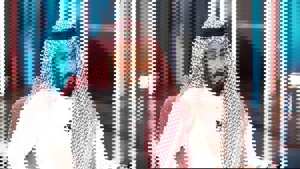 السعودي عبدالرحمن المطيري يقوم بأخطر مغامرة في العالم (فيديو)