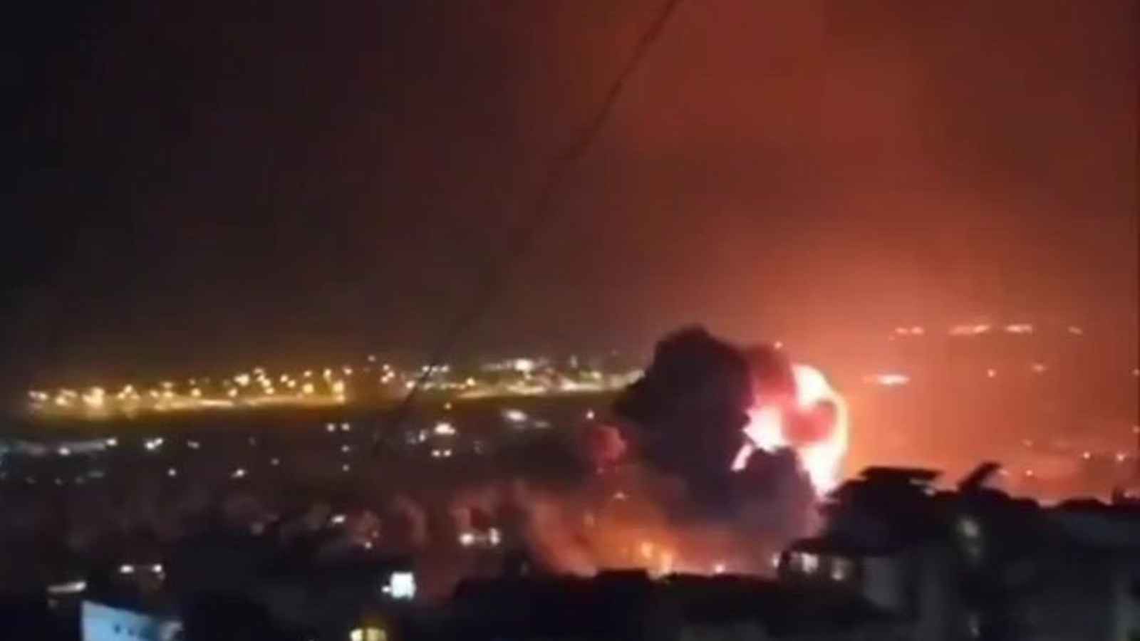 ما سر الهجوم الأمريكي العنيف على صنعاء وما المواقع المستهدفة؟