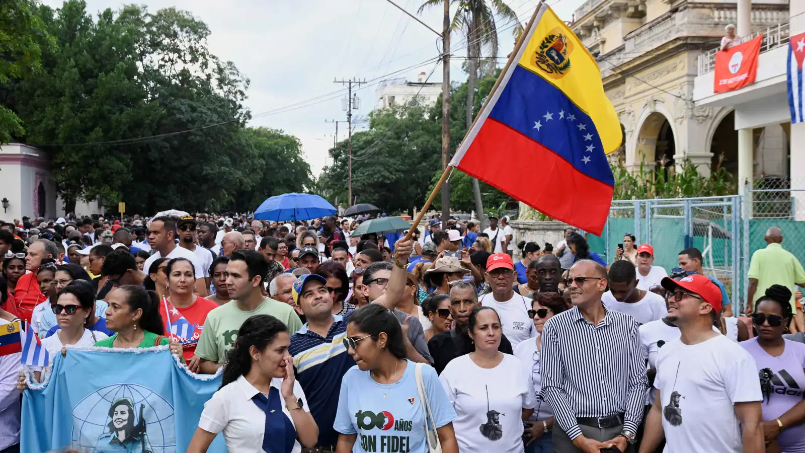 الحصار الأمريكي على نفط فنزويلا يضع كوبا أمام "شبح الانهيار"