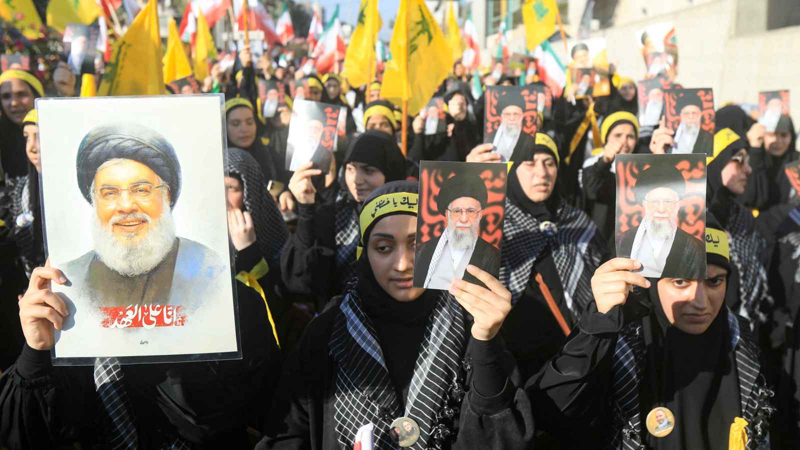 حكومة لبنان تطلب توقيف المشاركين باستعراض مسلح في بيروت (فيديو)