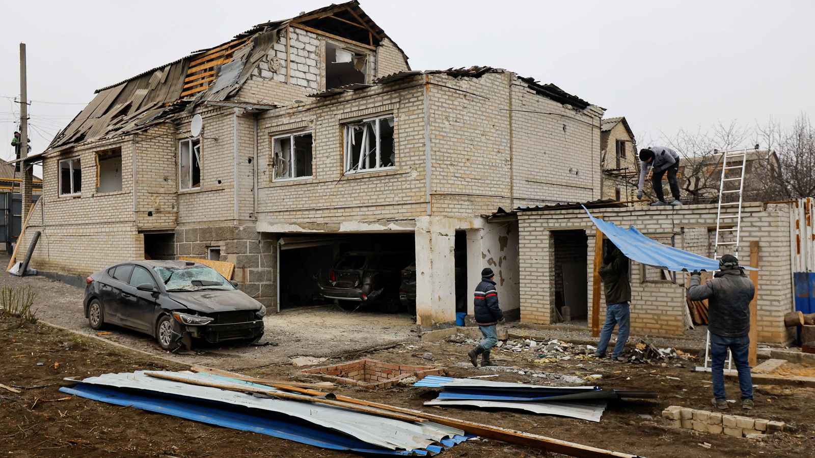 روسيا تعلن سيطرة قواتها على بلدتين شرق أوكرانيا