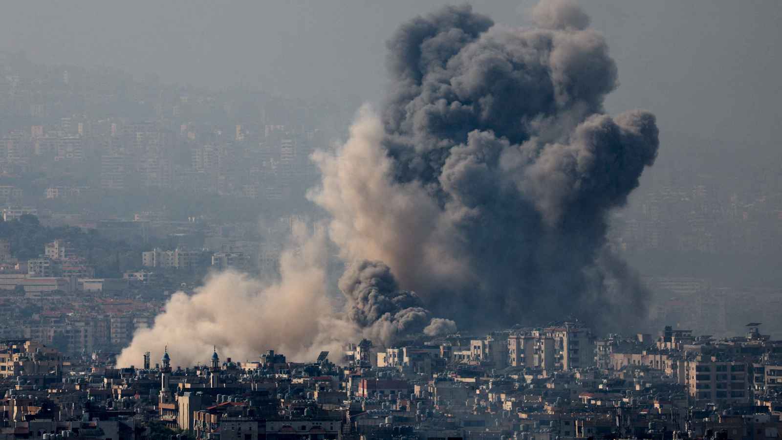 بعد شهر على اندلاعها.. هل من أفق لإنهاء حرب لبنان الثالثة؟