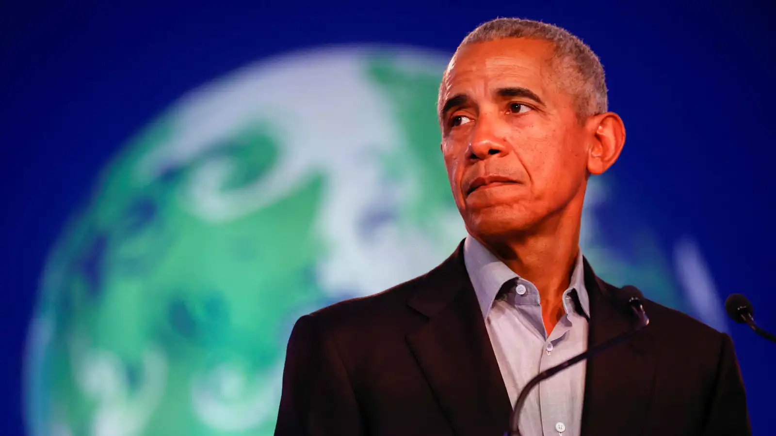 أوباما يفجر الجدل حول الكائنات الفضائية.. ما هي "المنطقة 51"؟ (فيديو)