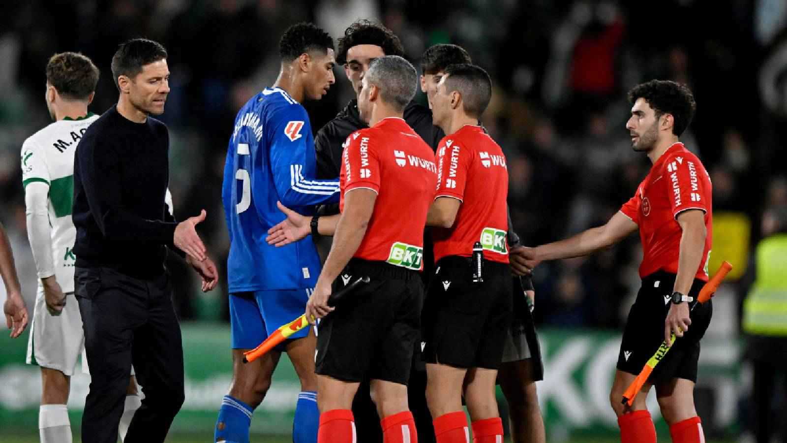 قراران مؤثران جدا.. تقييم مفاجئ لحكم مباراة ريال مدريد وإلتشي