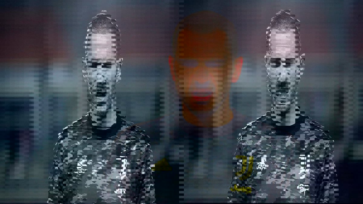 سيغيب عن مباريات مهمة.. آليغري يعلن إصابة بونوتشي مدافع يوفنتوس