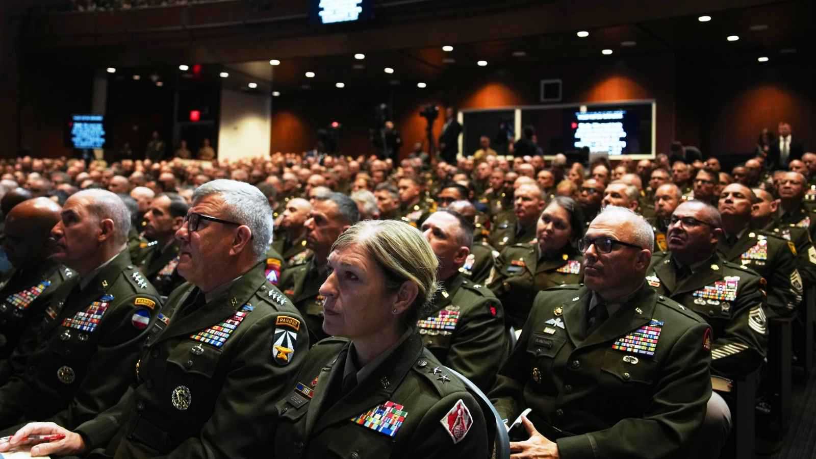 اجتماع فرجينيا.. بين تقديم "قرابين الولاء" لترامب والرد على الصين