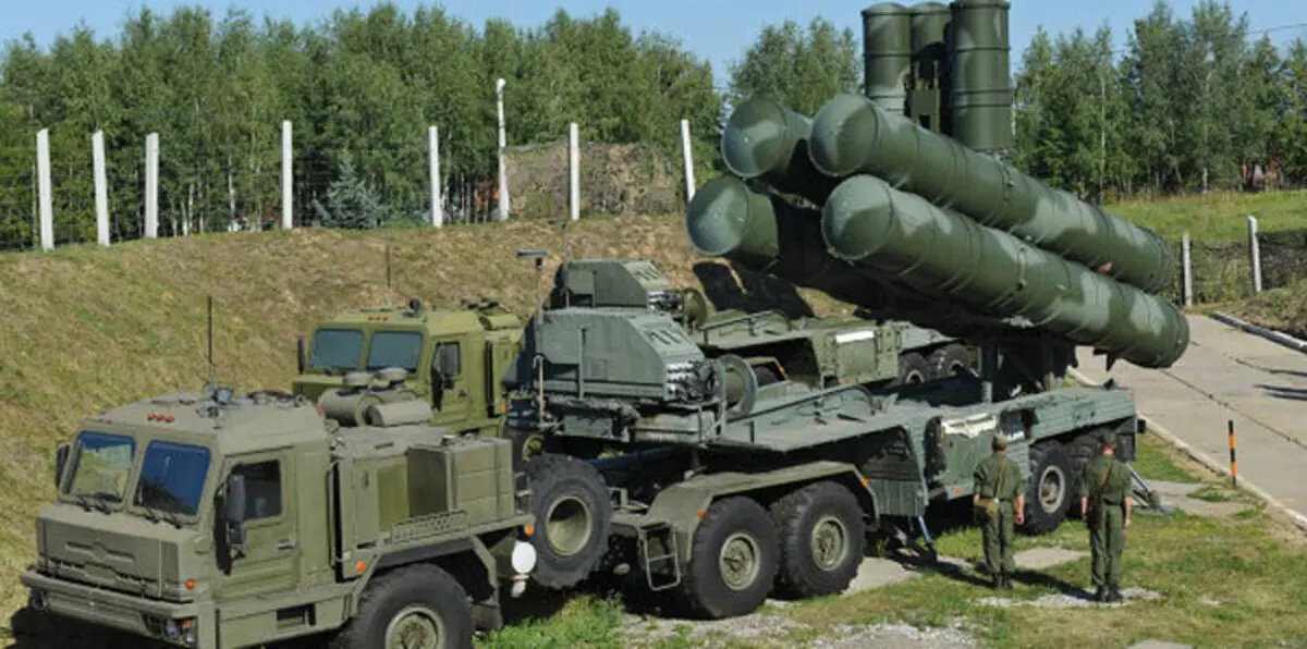 بعد توبوليف- تو.. روسيا تخطط لنشر صواريخ S400 في قاعدة إيرانية