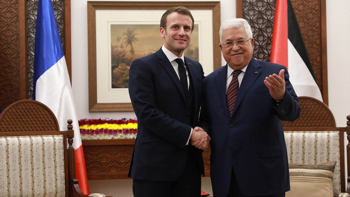 عباس يطالب ماكرون بموقف أوروبي "ضاغط" على إسرائيل بشأن الانتخابات بالقدس
