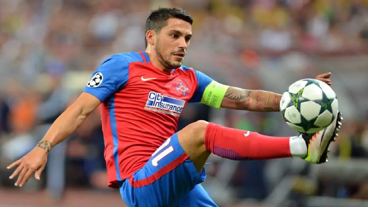 رسميًا.. النادي الأهلي السعودي يضم الروماني نيكولاي ستانسيو (صور)