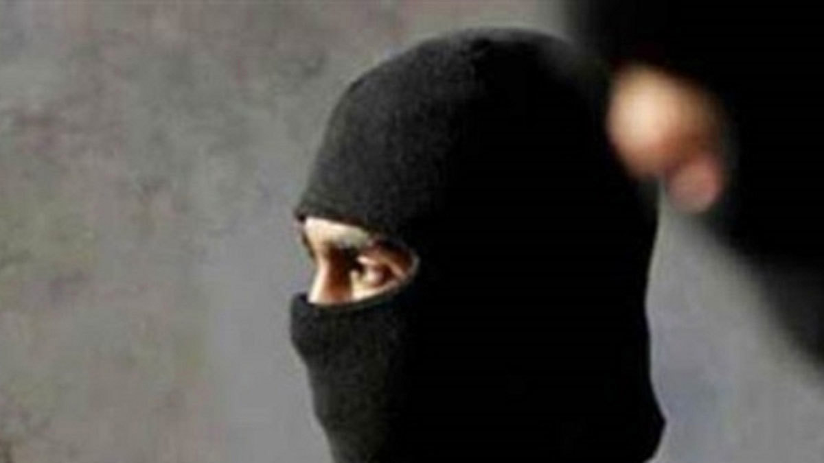 هجوم مخيف على حافلة ركاب بالدار البيضاء في المغرب (فيديو)