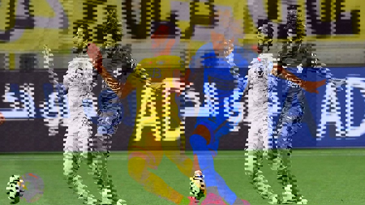 التعادل يحسم مباراة الوصل والنصر في قمة الدوري الإماراتي